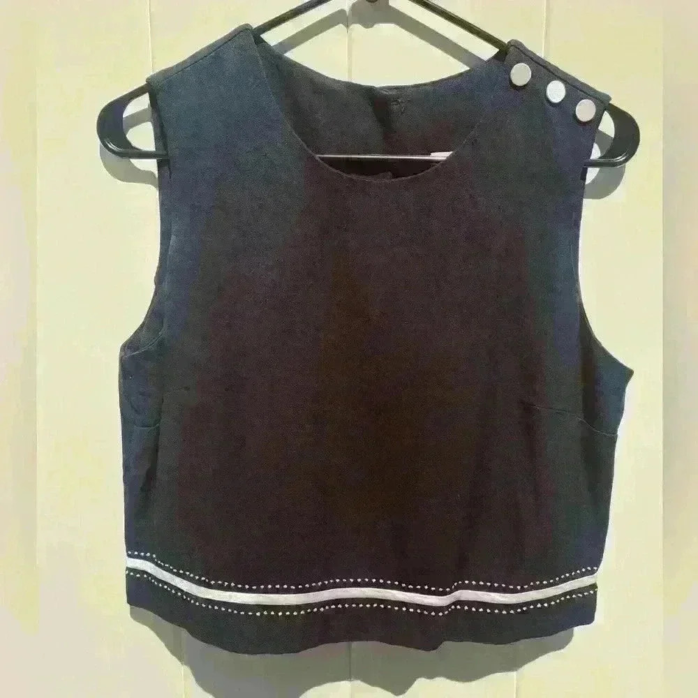 JBS cropped black top Vintage SZ 12